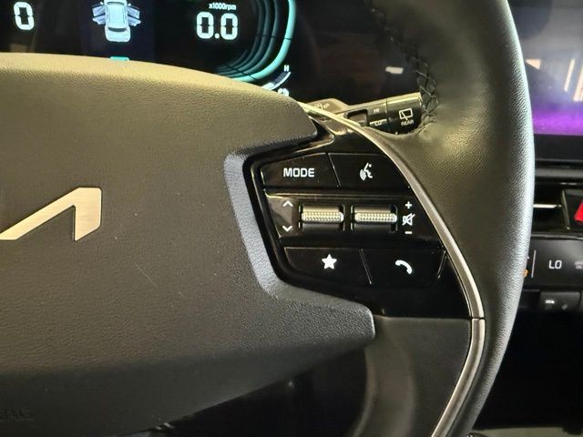 Kia Niro Vehicle Full-screen Gallery Image 18