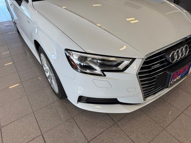 Audi A3 Sportback e-tron Vehicle Full-screen Gallery Image 10