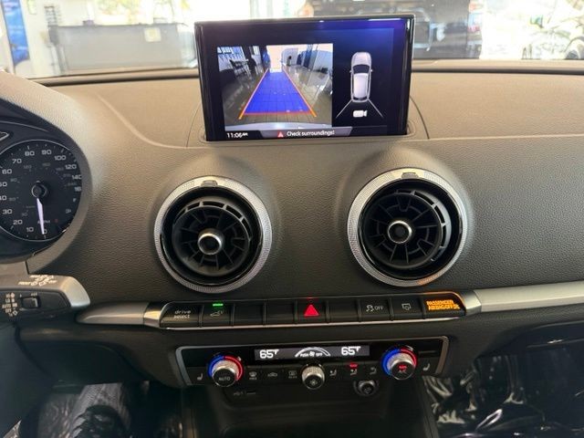 Audi A3 Sportback e-tron Vehicle Full-screen Gallery Image 17