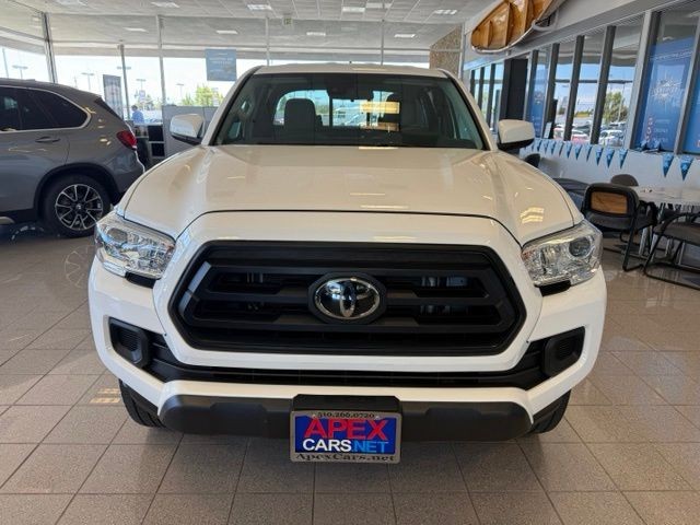 Toyota Tacoma 2WD Vehicle Full-screen Gallery Image 07