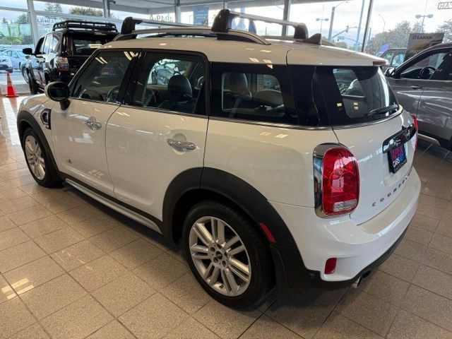 MINI Countryman Vehicle Full-screen Gallery Image 07