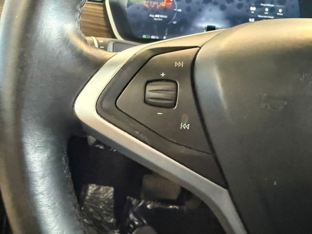 Tesla Model X Vehicle Full-screen Gallery Image 19