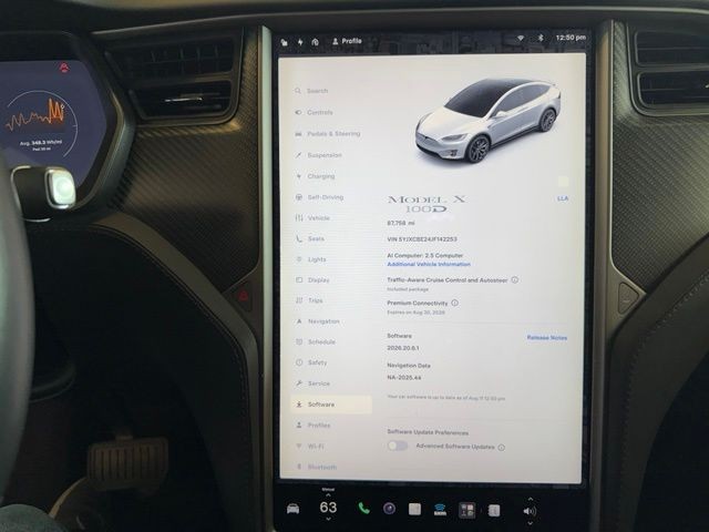 Tesla Model X Vehicle Full-screen Gallery Image 16