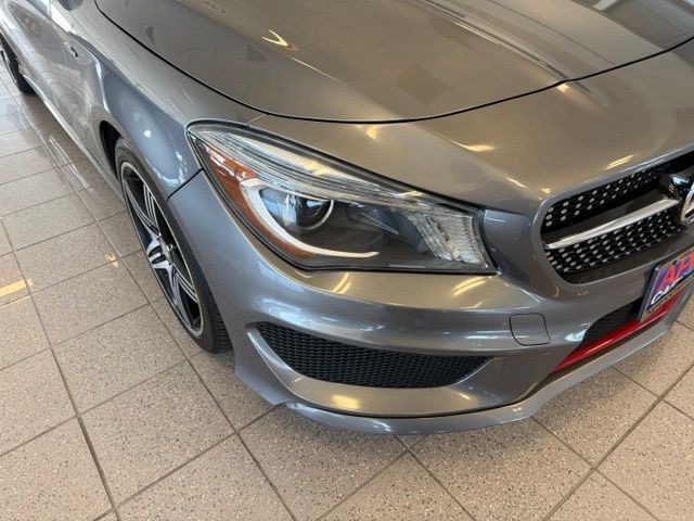 Mercedes-Benz CLA-Class Vehicle Full-screen Gallery Image 10