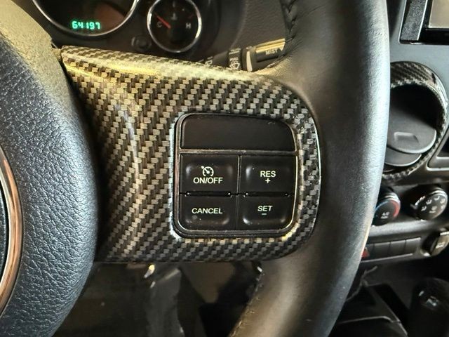 Jeep Wrangler Unlimited Vehicle Full-screen Gallery Image 18