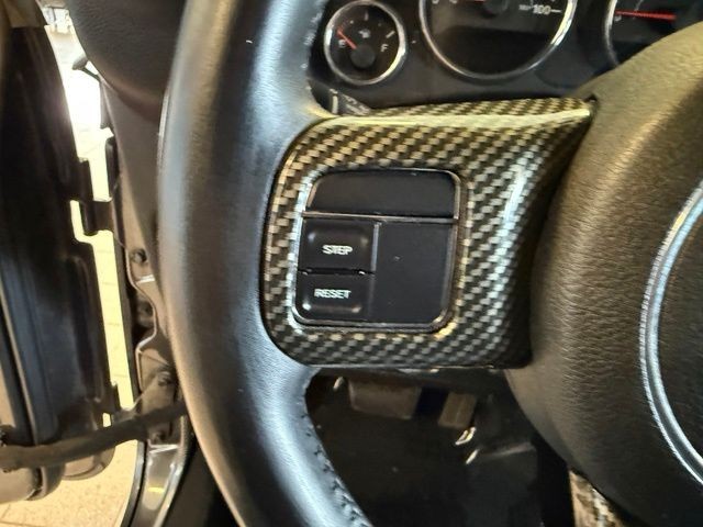Jeep Wrangler Unlimited Vehicle Full-screen Gallery Image 19