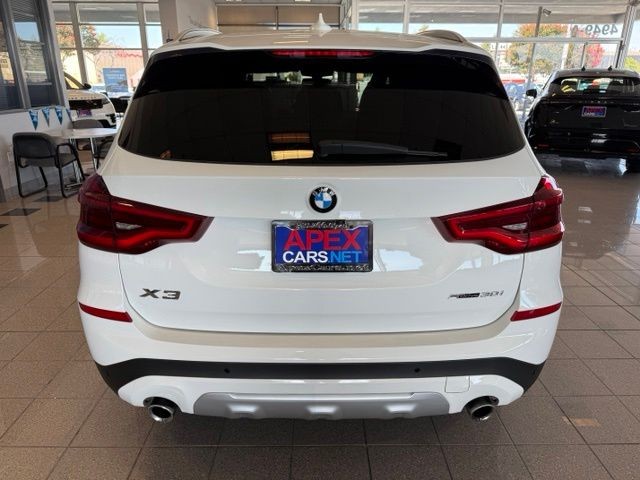 BMW X3 Vehicle Full-screen Gallery Image 05