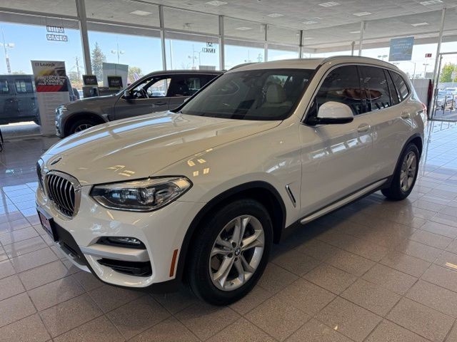 BMW X3 Vehicle Full-screen Gallery Image 07