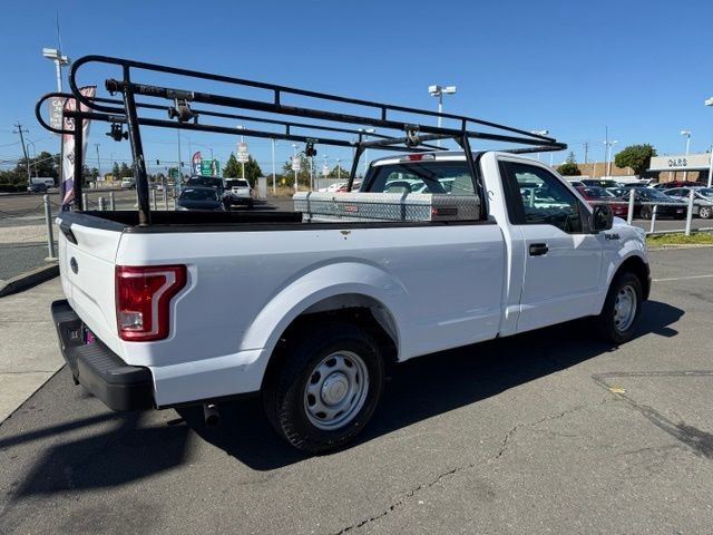 Ford F-150 Vehicle Full-screen Gallery Image 03