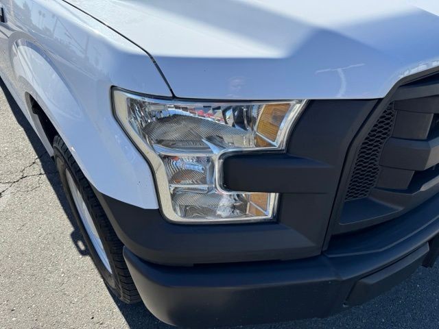 Ford F-150 Vehicle Full-screen Gallery Image 10