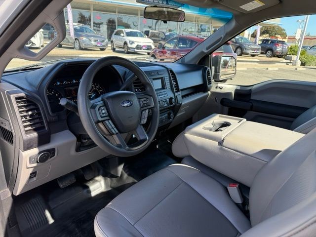 Ford F-150 Vehicle Full-screen Gallery Image 13