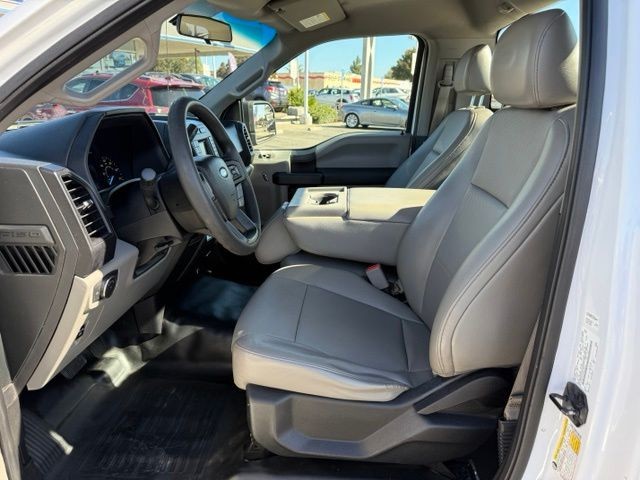 Ford F-150 Vehicle Full-screen Gallery Image 14