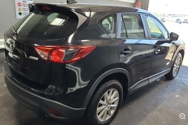 Mazda CX-5 Vehicle Full-screen Gallery Image 02