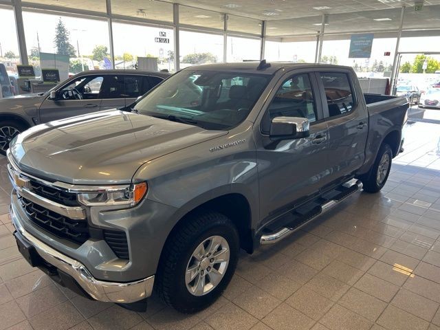 Chevrolet Silverado 1500 Vehicle Full-screen Gallery Image 15