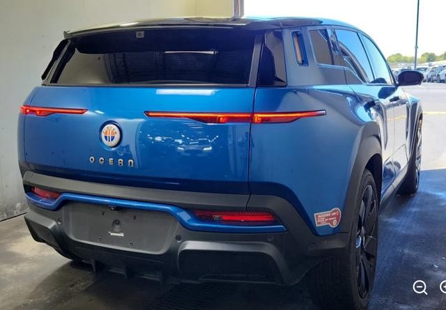 Fisker Ocean Vehicle Full-screen Gallery Image 05