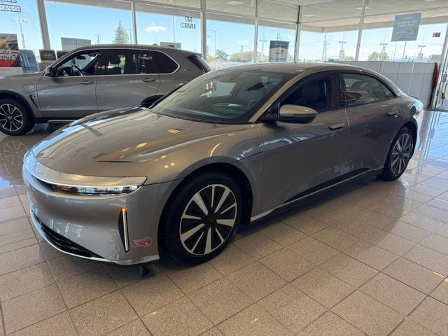 Lucid Air Vehicle Full-screen Gallery Image 07