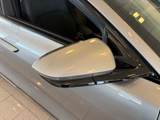 Lucid Air Vehicle Full-screen Gallery Image 12
