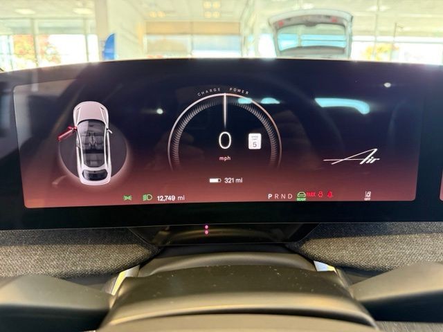 Lucid Air Vehicle Full-screen Gallery Image 14