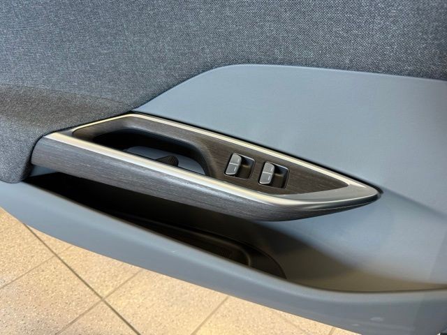 Lucid Air Vehicle Full-screen Gallery Image 19