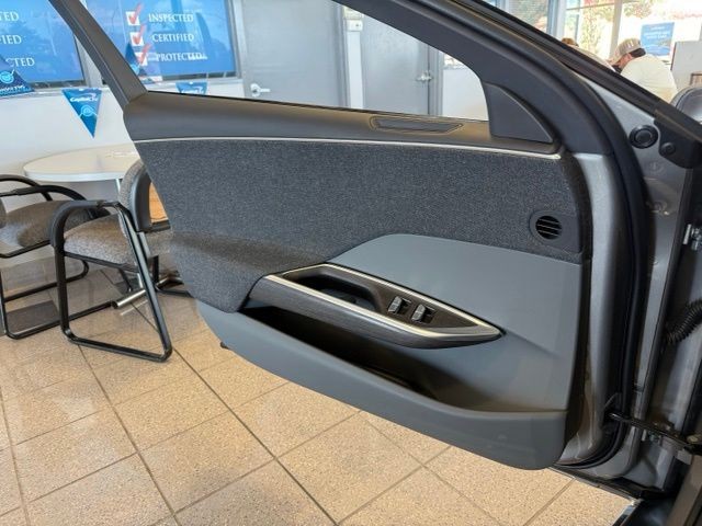 Lucid Air Vehicle Full-screen Gallery Image 20