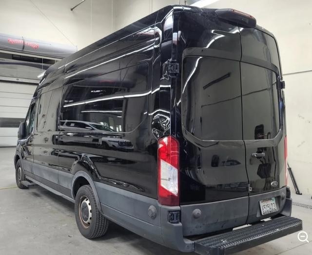 Ford Transit Cargo Van Vehicle Full-screen Gallery Image 02