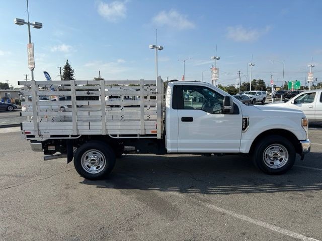 Ford F-350SD Vehicle Full-screen Gallery Image 03
