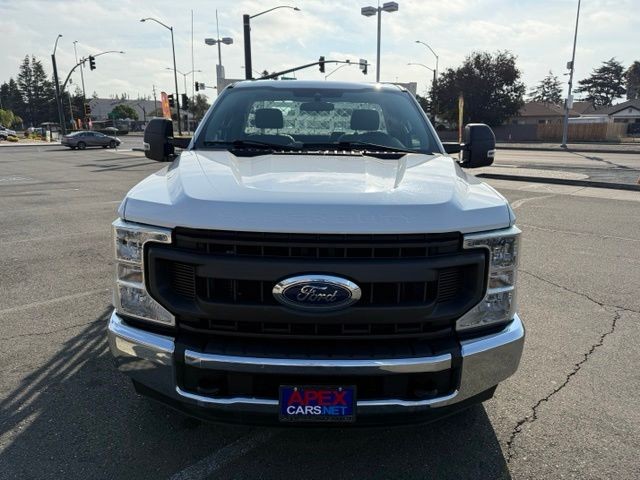 Ford F-350SD Vehicle Full-screen Gallery Image 10