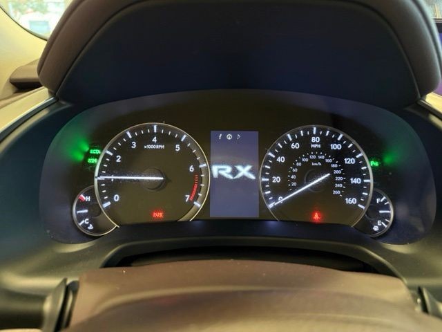 Lexus RX Vehicle Full-screen Gallery Image 13