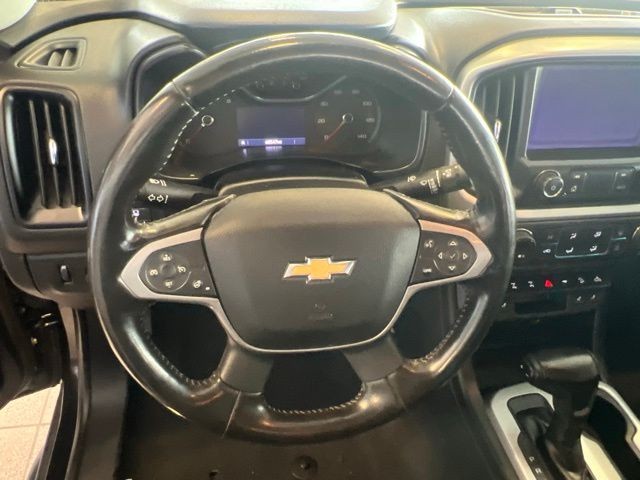 Chevrolet Colorado Vehicle Full-screen Gallery Image 16