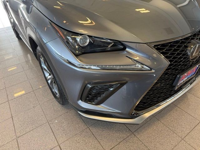 Lexus NX Vehicle Full-screen Gallery Image 09