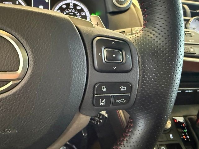 Lexus NX Vehicle Full-screen Gallery Image 18