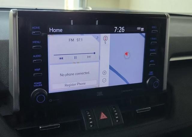 Toyota RAV4 Hybrid Vehicle Full-screen Gallery Image 03