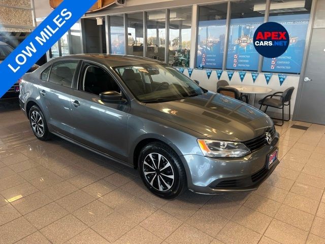 more details - volkswagen jetta sedan