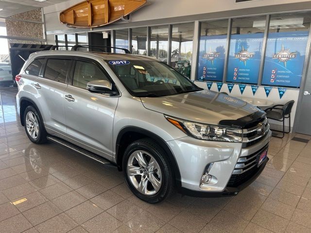 Toyota Highlander Vehicle Full-screen Gallery Image 06