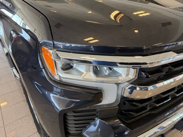 Chevrolet Silverado 1500 Vehicle Full-screen Gallery Image 11