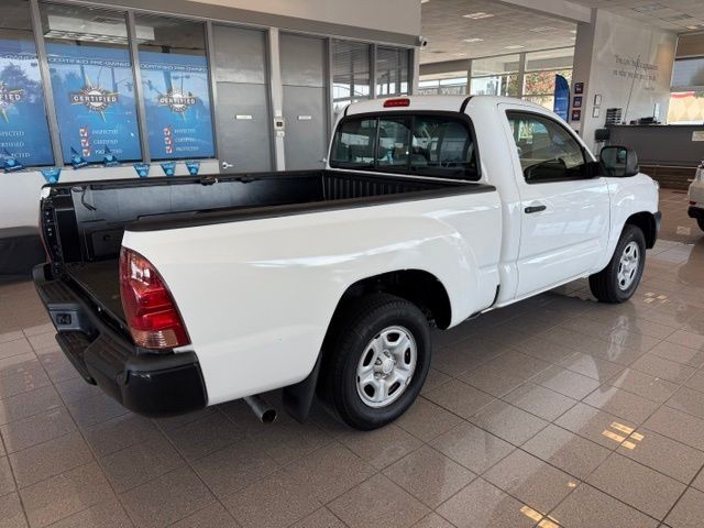 Toyota Tacoma Vehicle Full-screen Gallery Image 04