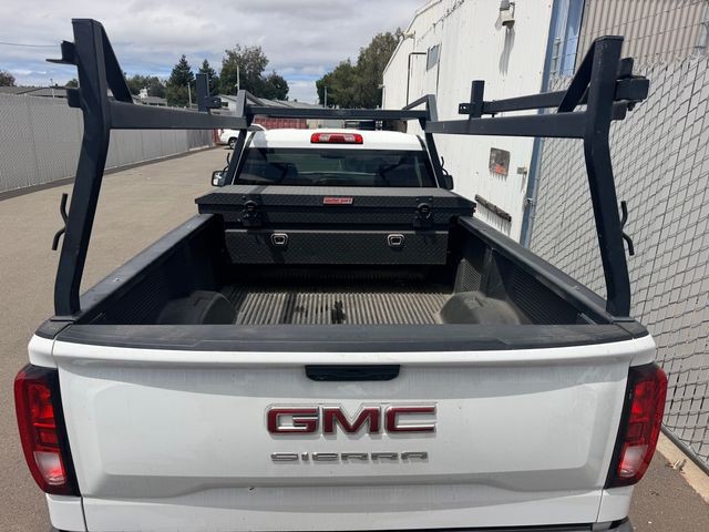 GMC Sierra 1500 Vehicle Full-screen Gallery Image 03