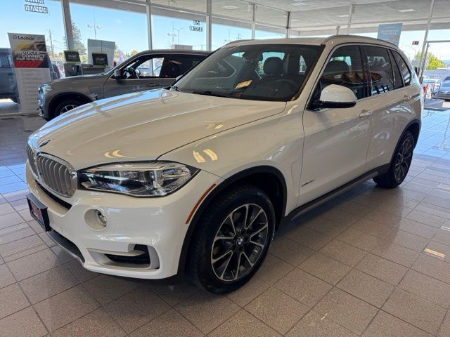BMW X5 Vehicle Full-screen Gallery Image 08
