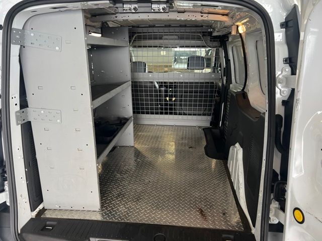 Ford Transit Connect Van Vehicle Full-screen Gallery Image 04