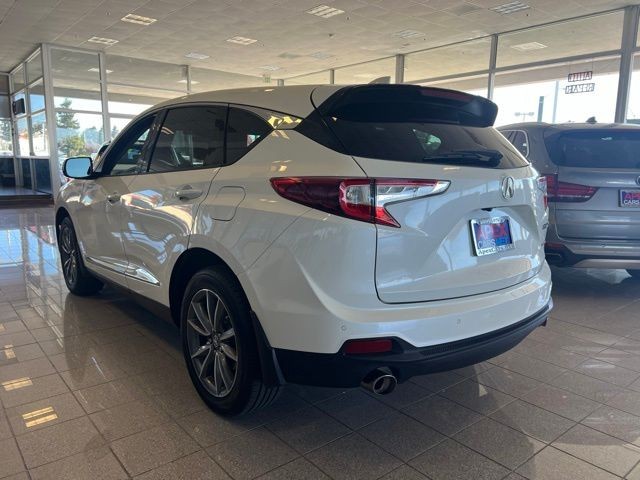 Acura RDX Vehicle Full-screen Gallery Image 13