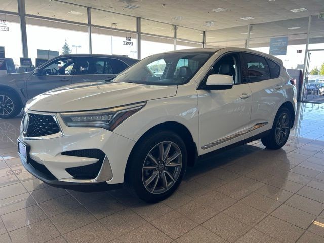 Acura RDX Vehicle Full-screen Gallery Image 16