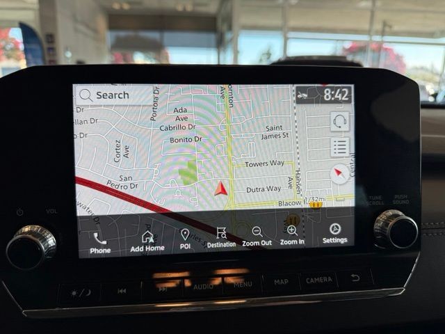 Mitsubishi Outlander PHEV Vehicle Full-screen Gallery Image 15