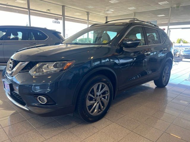 Nissan Rogue Vehicle Full-screen Gallery Image 16