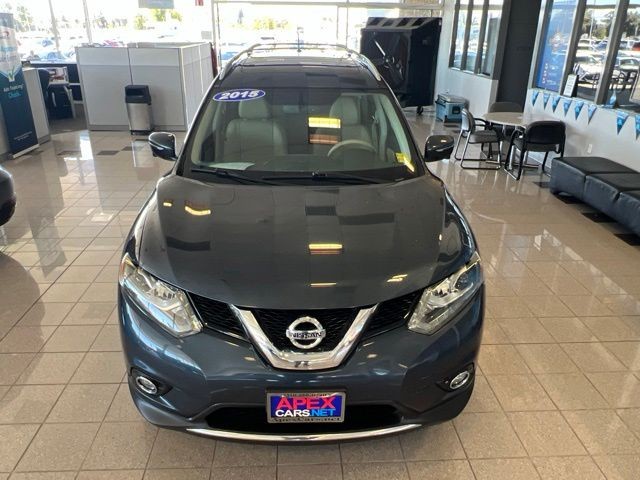 Nissan Rogue Vehicle Full-screen Gallery Image 18