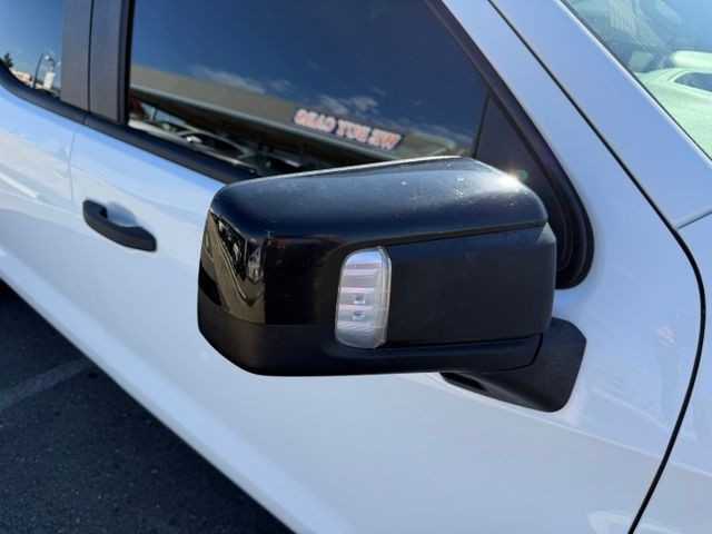 Chevrolet Silverado 1500 Vehicle Full-screen Gallery Image 13
