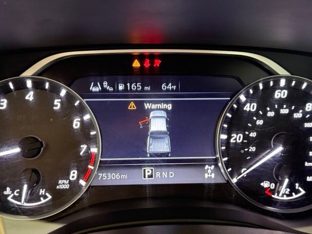 Nissan Frontier Vehicle Full-screen Gallery Image 13