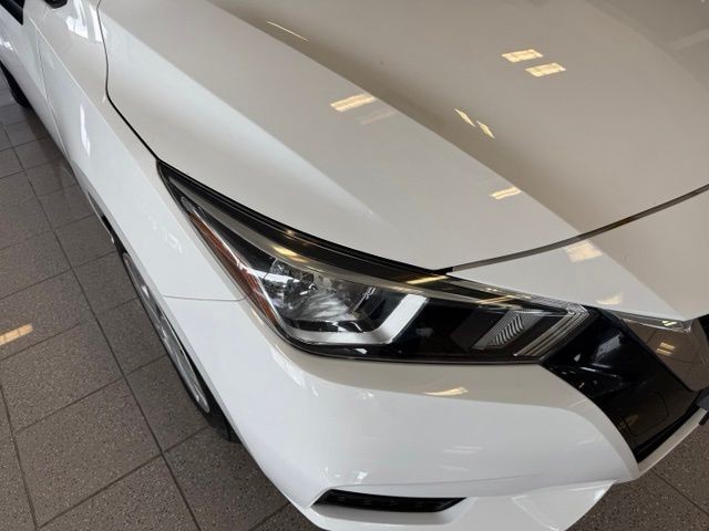 Nissan Versa Sedan Vehicle Full-screen Gallery Image 11