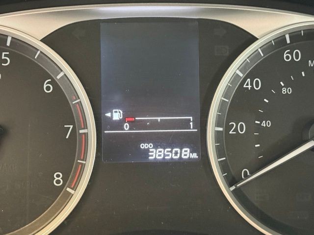 Nissan Versa Sedan Vehicle Full-screen Gallery Image 14