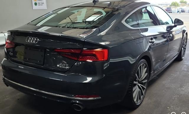 Audi A5 Sportback Vehicle Full-screen Gallery Image 03
