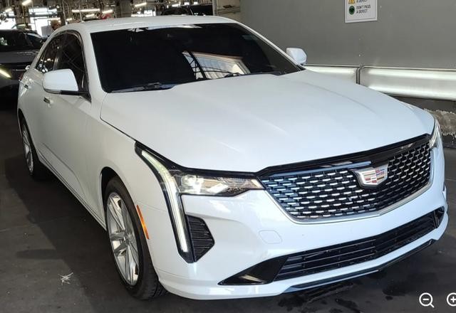 Cadillac CT4 Vehicle Full-screen Gallery Image 02